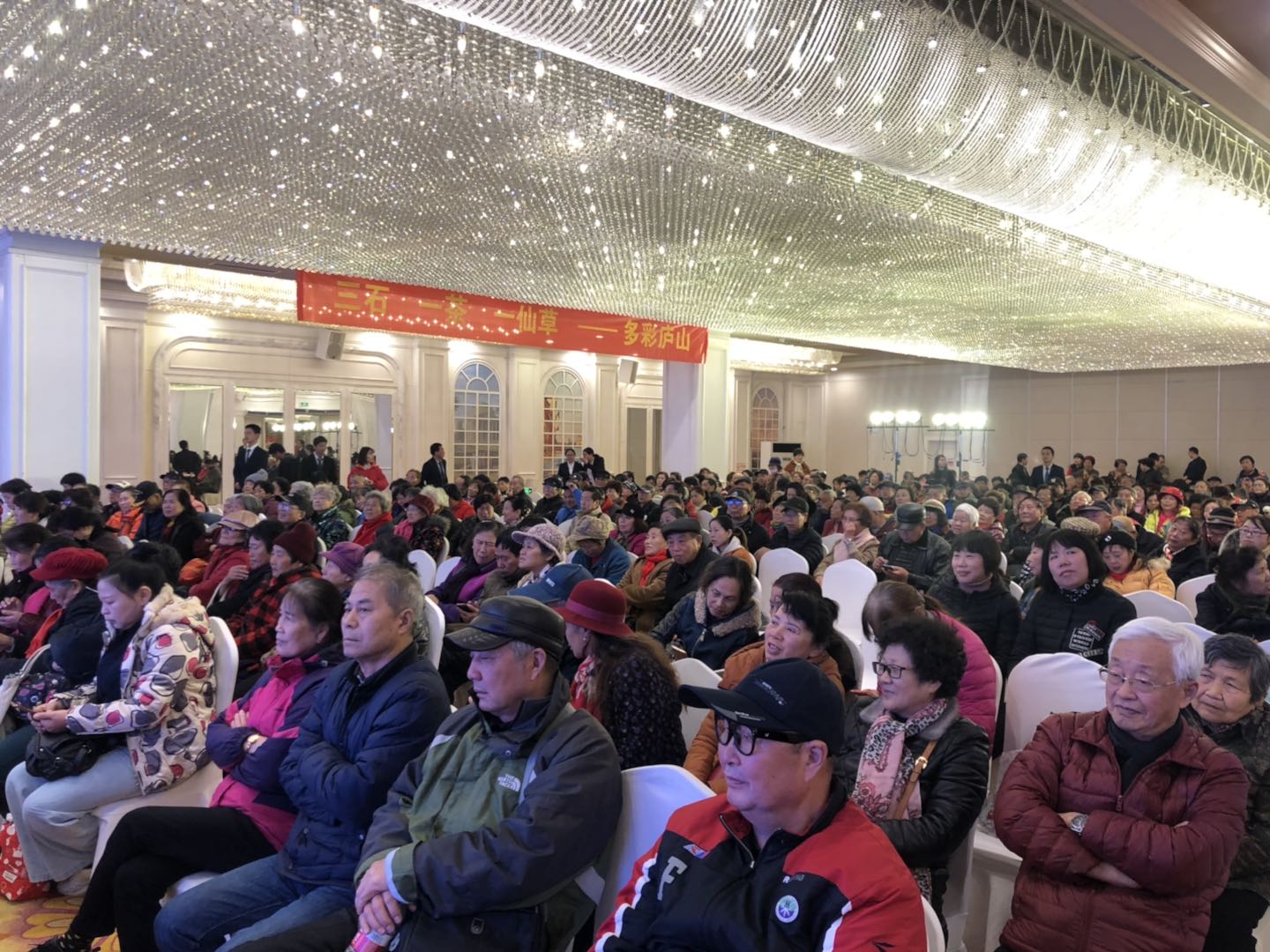 1575267131974014.jpg 892C35C0BA4283F0131E9F9E157B8A4A.jpg