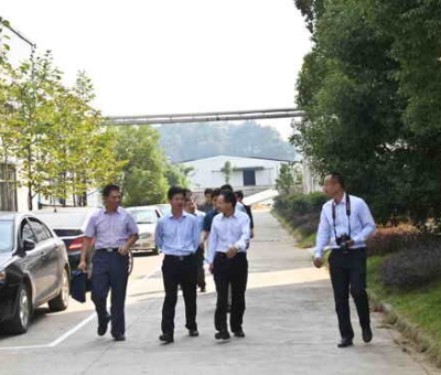 江西省委組織部考察仙客來(lái)公司院士工作站