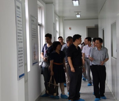 江西省衛(wèi)生廳副廳長(zhǎng)王金平蒞臨仙客來(lái)考察食品安全工作