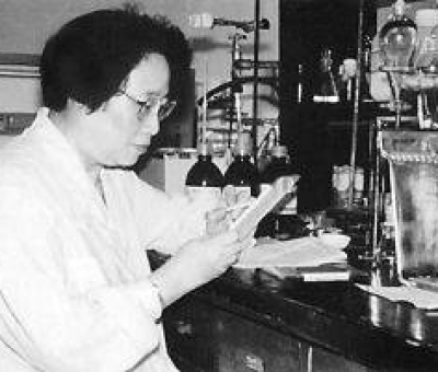 全國瘧疾日-中國一位科學(xué)家研究出抗瘧特效藥救治生命