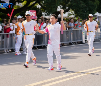 這名亞運(yùn)會(huì)火炬手來(lái)自江西九江